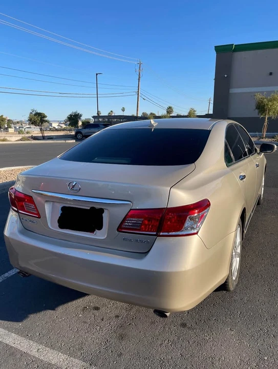 2010 Lexus ES 5th Gen - Image 3 of 5