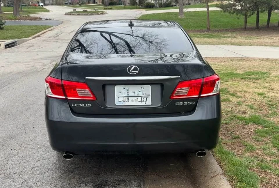 2010 Lexus ES 5th Gen - Image 8 of 8