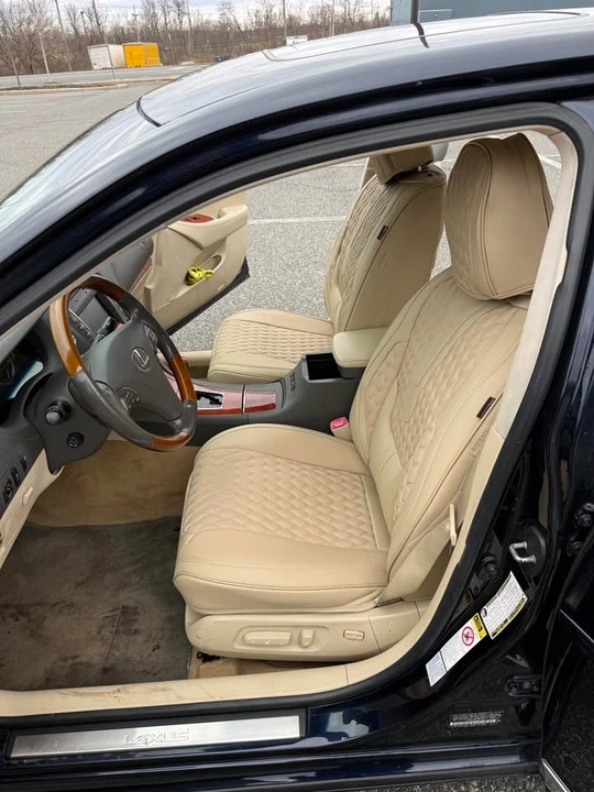 2010 Lexus ES 5th Gen - Image 12 of 20