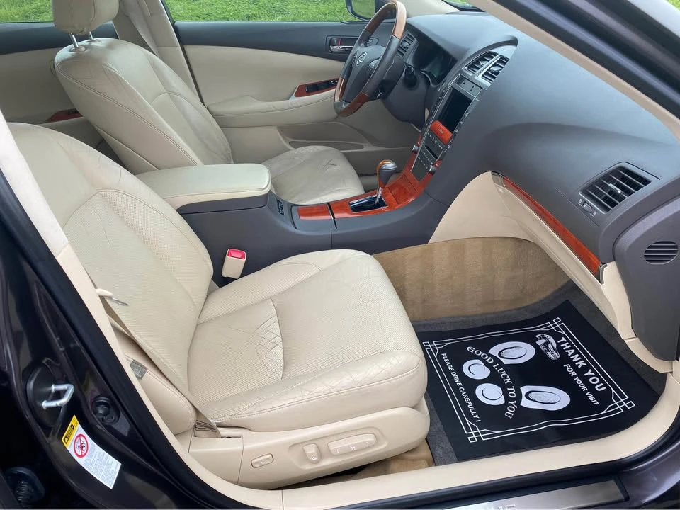 2010 Lexus ES 5th Gen - Image 12 of 15