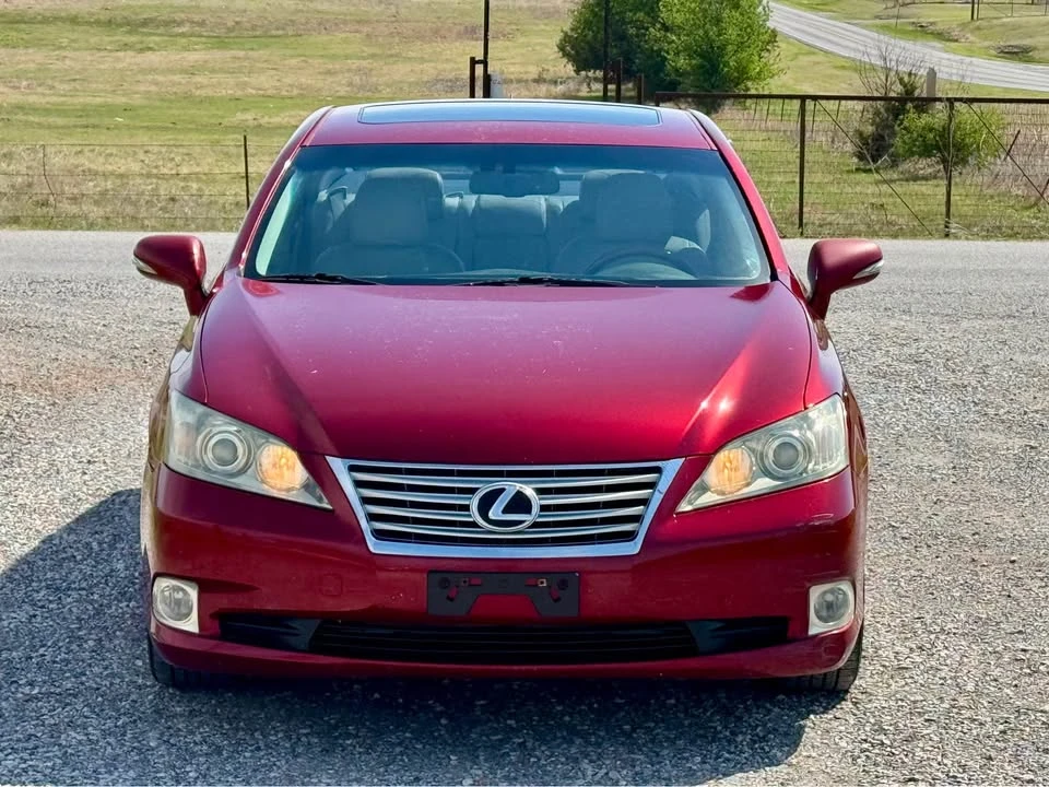 2010 Lexus ES 5th Gen - Image 3 of 13