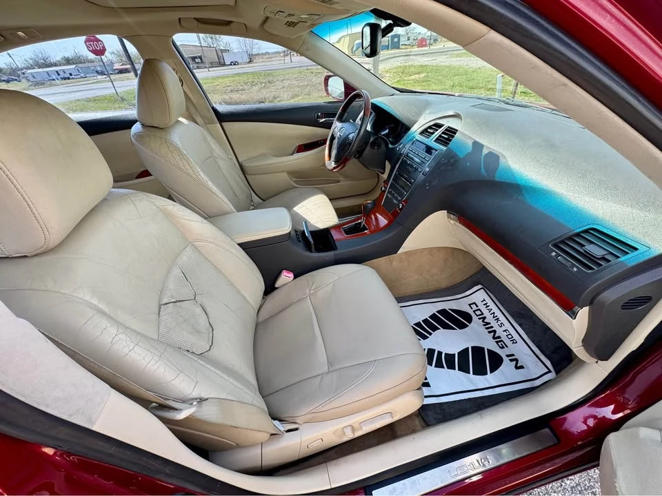 2010 Lexus ES 5th Gen - Image 9 of 13