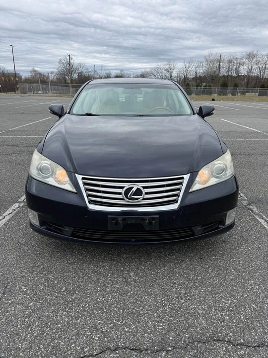 2010 Lexus ES 5th Gen - Image 5 of 20