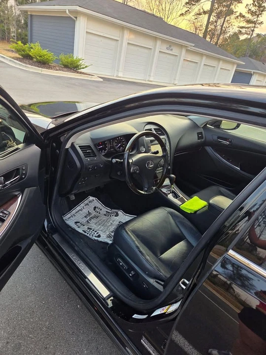 2010 Lexus ES 5th Gen - Image 3 of 6