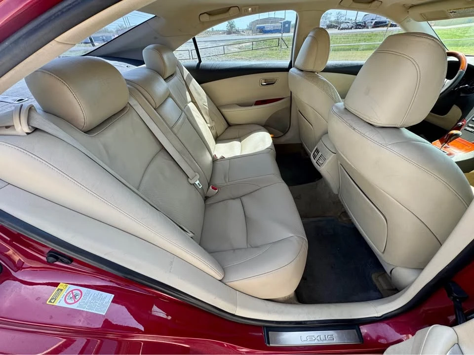 2010 Lexus ES 5th Gen - Image 10 of 13