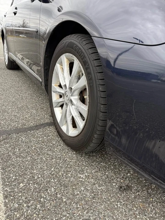 2010 Lexus ES 5th Gen - Image 16 of 20