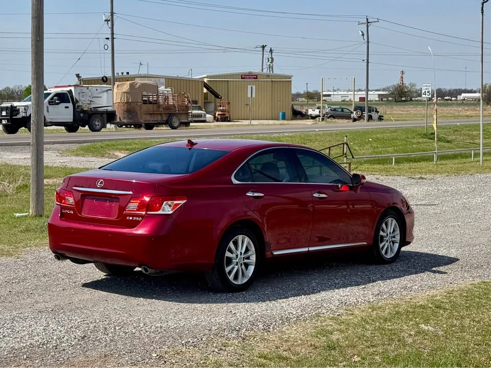 2010 Lexus ES 5th Gen - Image 5 of 13