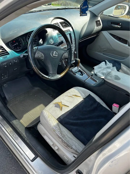 2010 Lexus ES 5th Gen - Image 6 of 6