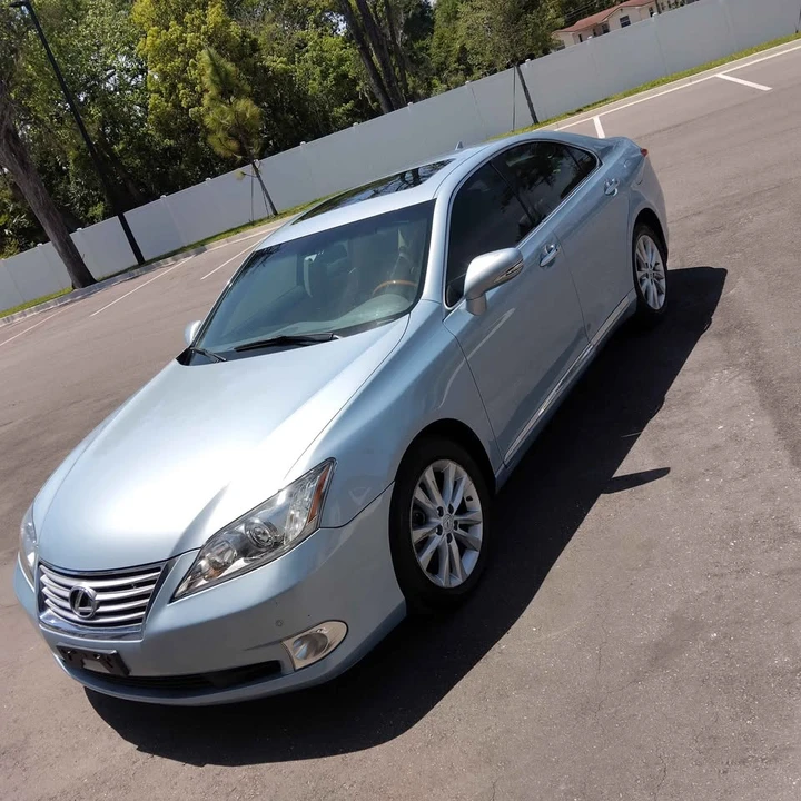 2010 Lexus ES 5th Gen - Image 9 of 20