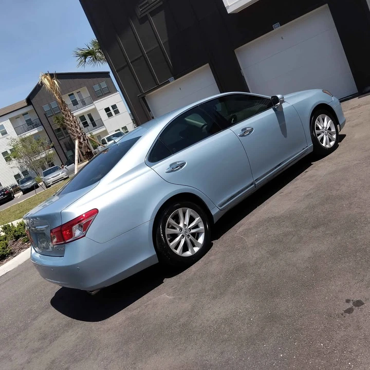 2010 Lexus ES 5th Gen - Image 7 of 20
