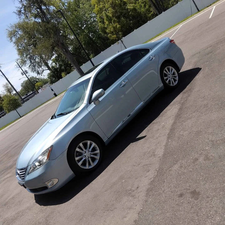 2010 Lexus ES 5th Gen - Image 10 of 20