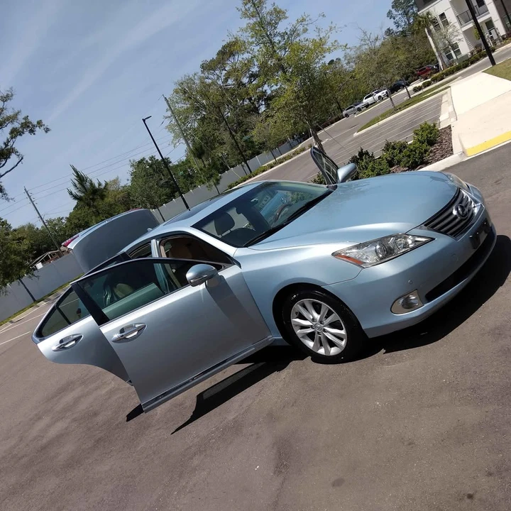2010 Lexus ES 5th Gen - Image 18 of 20