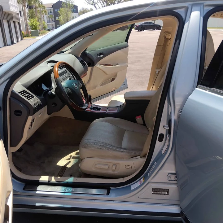 2010 Lexus ES 5th Gen - Image 15 of 20