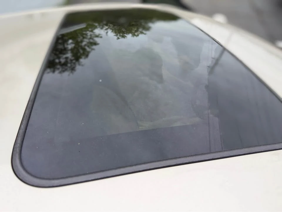 2010 Lexus ES 5th Gen - Image 17 of 20