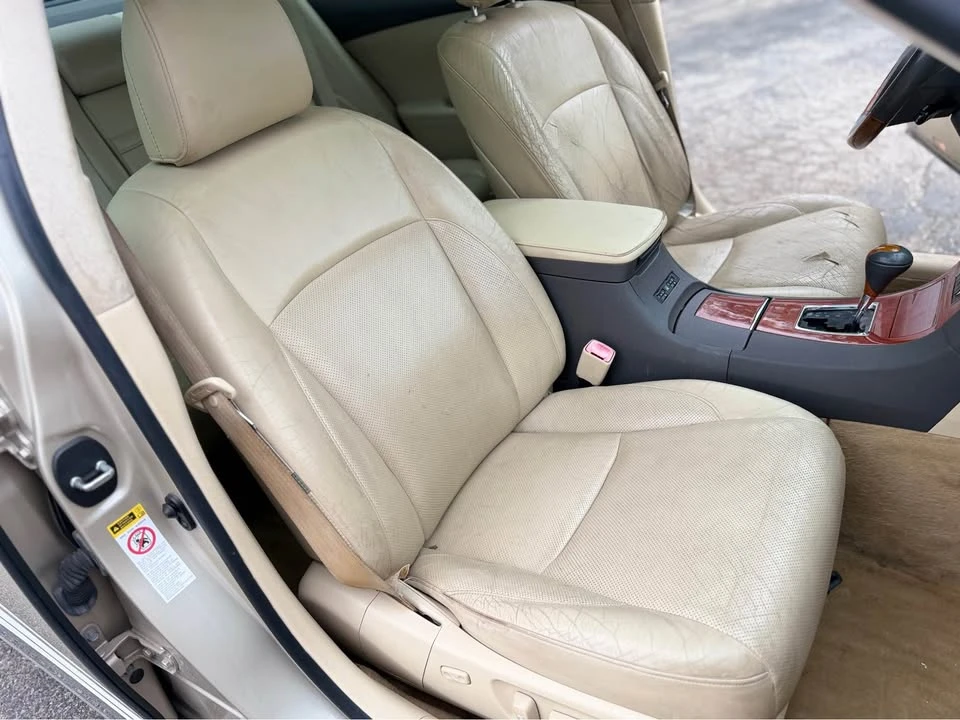 2010 Lexus ES 5th Gen - Image 13 of 20