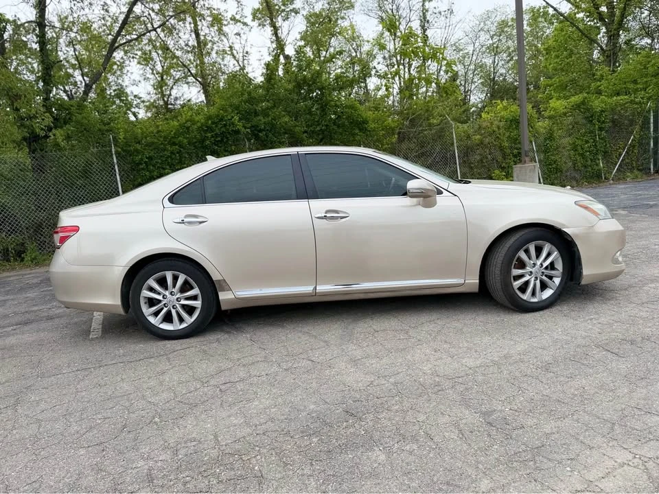 2010 Lexus ES 5th Gen - Image 6 of 20