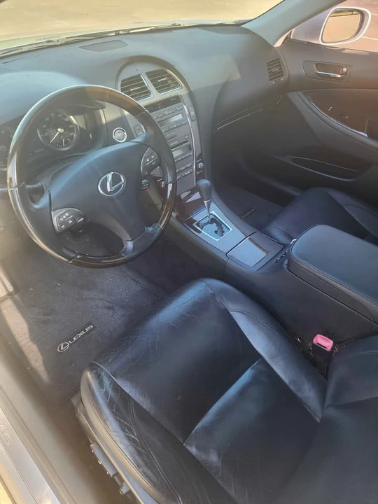 2010 Lexus ES 5th Gen - Image 2 of 9