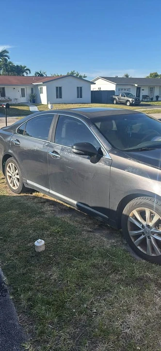 2010 Lexus ES 5th Gen - Image 11 of 11