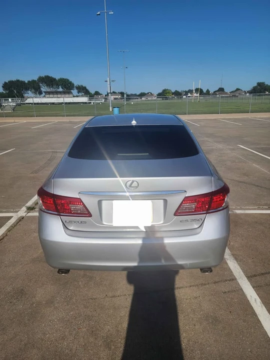 2010 Lexus ES 5th Gen - Image 4 of 9
