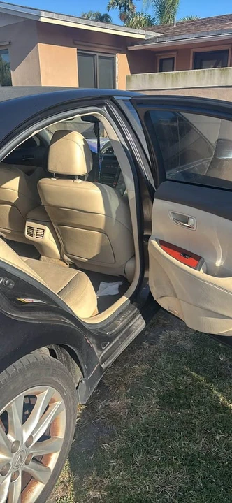 2010 Lexus ES 5th Gen - Image 7 of 11