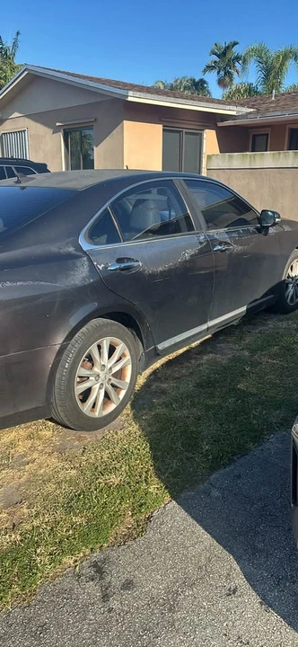 2010 Lexus ES 5th Gen - Image 6 of 11