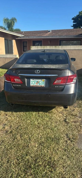 2010 Lexus ES 5th Gen - Image 5 of 11