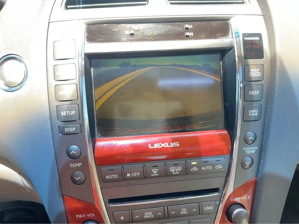 2010 Lexus ES 5th Gen - Image 14 of 17