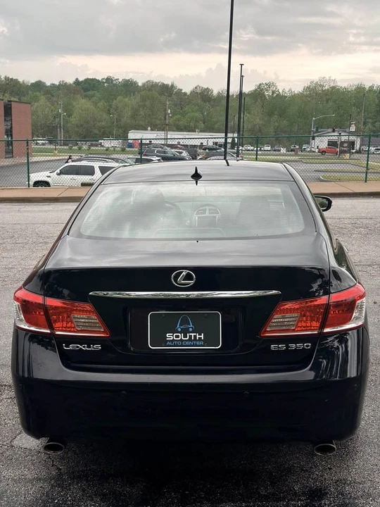 2010 Lexus ES 5th Gen - Image 4 of 18