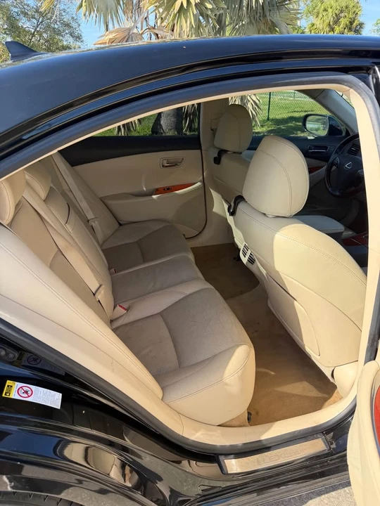 2010 Lexus ES 5th Gen - Image 13 of 14