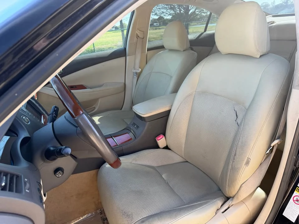 2010 Lexus ES 5th Gen - Image 10 of 14