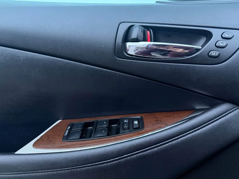 2010 Lexus ES 5th Gen - Image 18 of 19