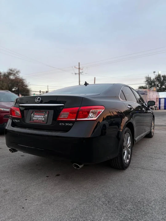 2010 Lexus ES 5th Gen - Image 2 of 19