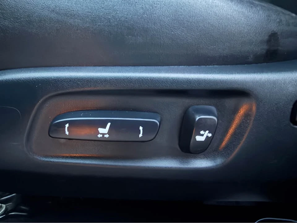 2010 Lexus ES 5th Gen - Image 17 of 19