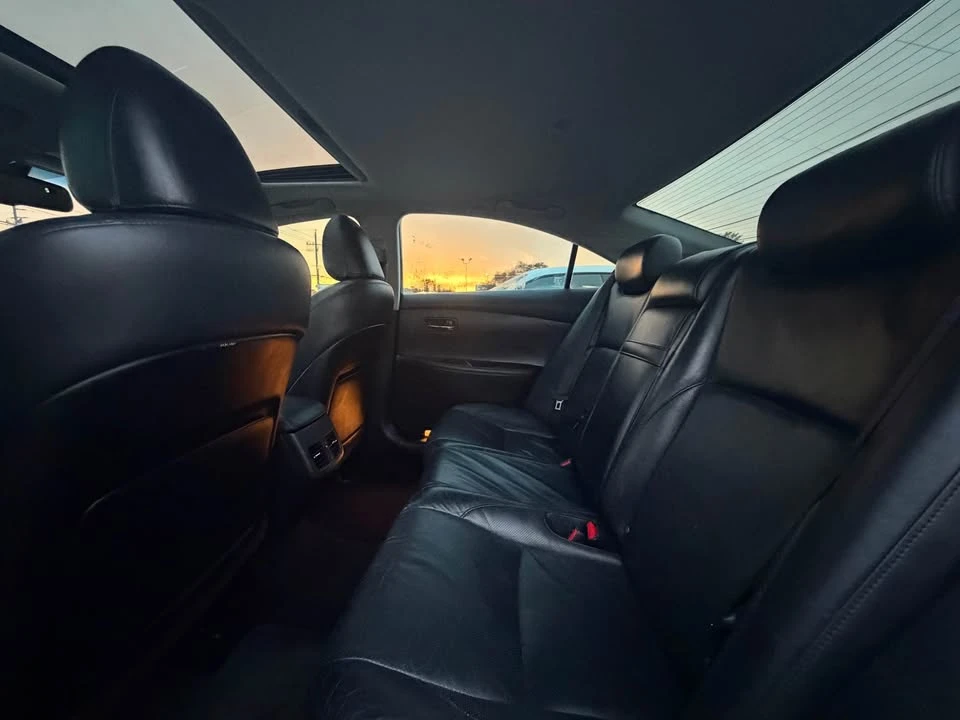 2010 Lexus ES 5th Gen - Image 9 of 19