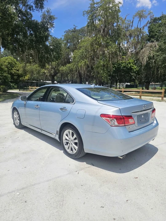 2010 Lexus ES 4th Gen - Image 6 of 12