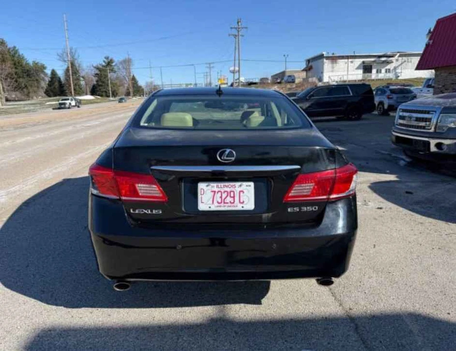 2010 Lexus ES 5th Gen - Image 4 of 6