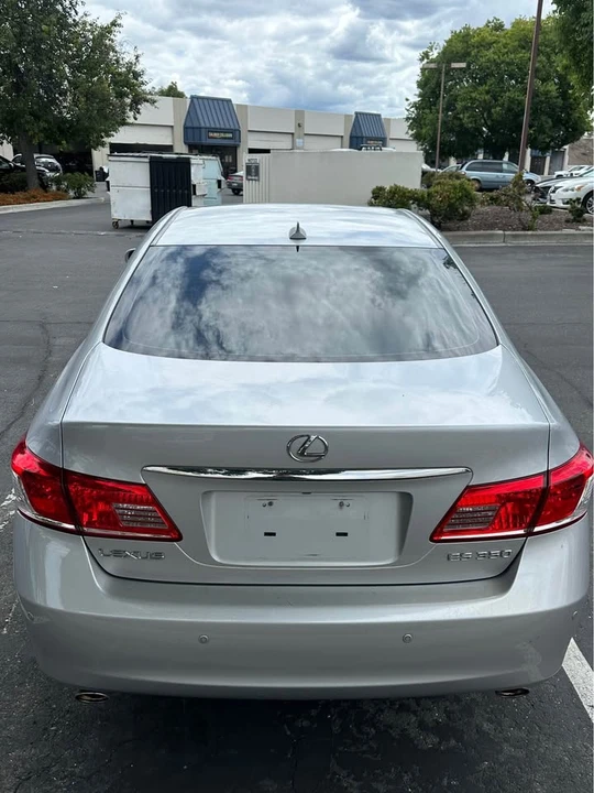2010 Lexus ES 5th Gen - Image 6 of 13