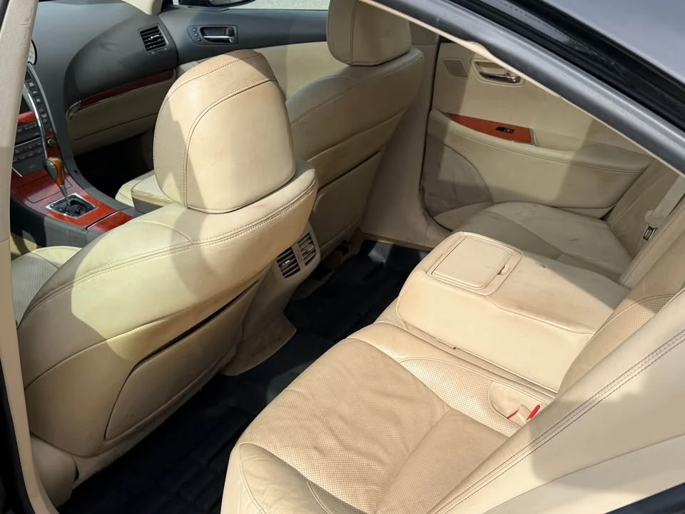 2010 Lexus ES 5th Gen - Image 6 of 7