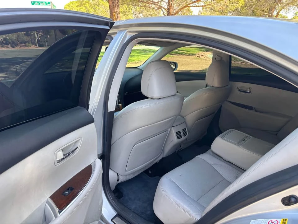 2010 Lexus ES 5th Gen - Image 14 of 19
