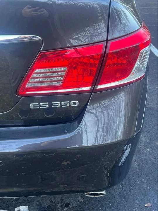 2010 Lexus ES 5th Gen - Image 7 of 20
