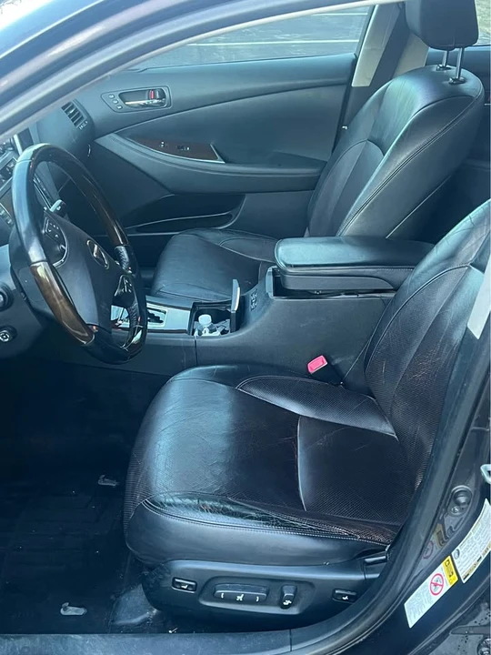 2010 Lexus ES 5th Gen - Image 9 of 20