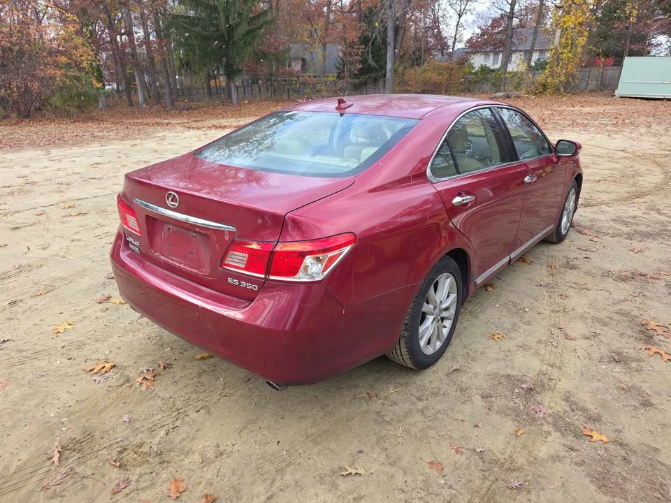 2010 Lexus ES 4th Gen - Image 3 of 4