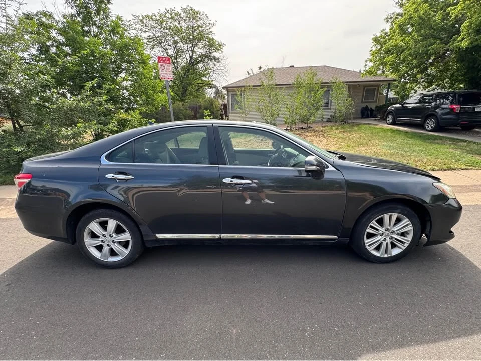 2010 Lexus ES 5th Gen - Image 6 of 7