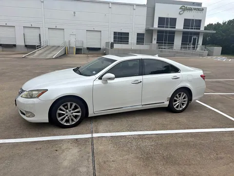 2010 Lexus ES 350 Crafted Line Sedan