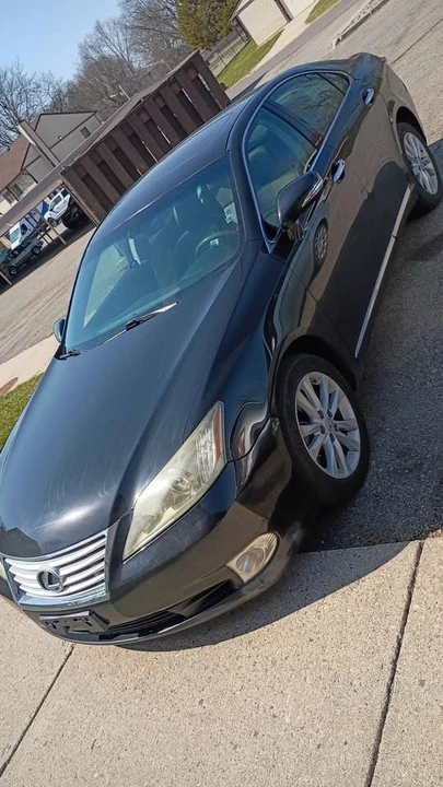 2010 Lexus ES 5th Gen - Image 3 of 12