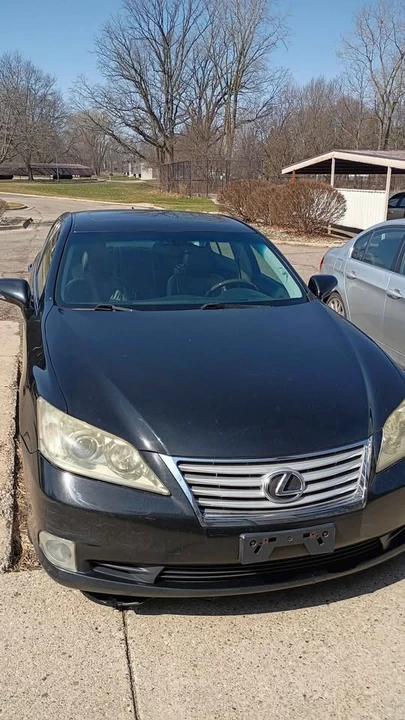 2010 Lexus ES 5th Gen - Image 5 of 12
