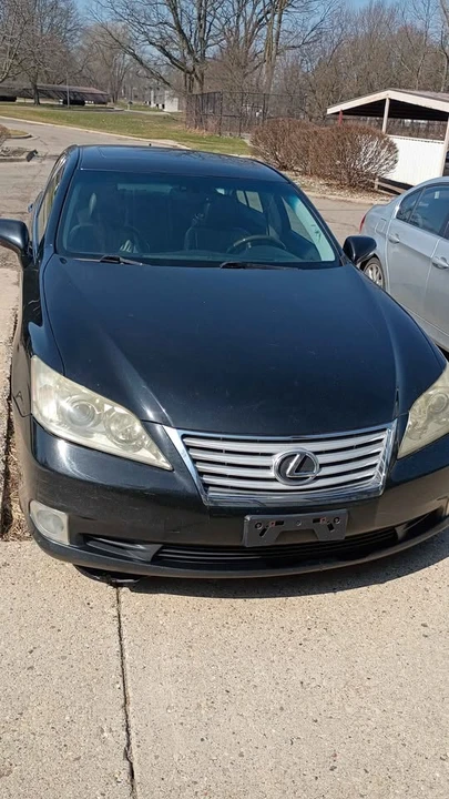 2010 Lexus ES 5th Gen - Image 4 of 12