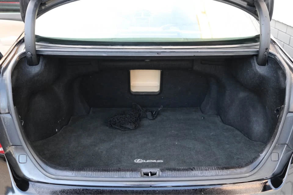2010 Lexus ES 4th Gen - Image 9 of 13