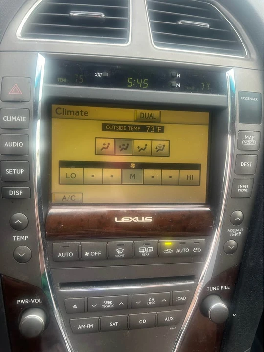 2010 Lexus ES 5th Gen - Image 13 of 13