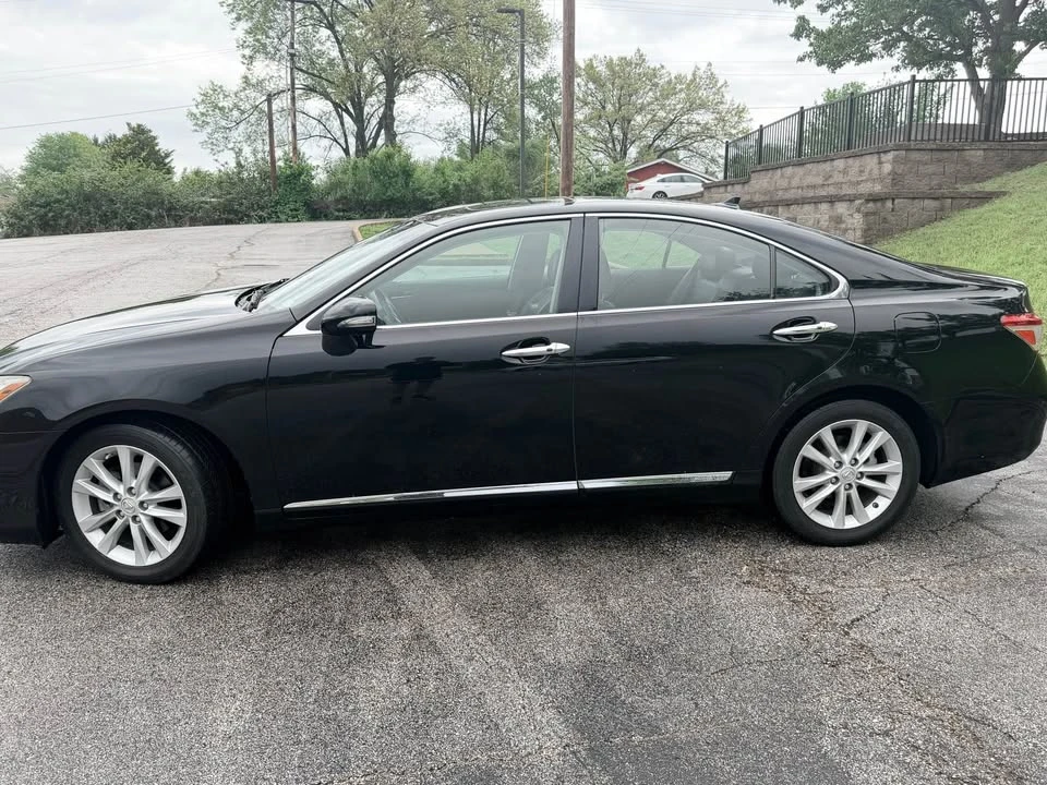 2010 Lexus ES 5th Gen - Image 6 of 17